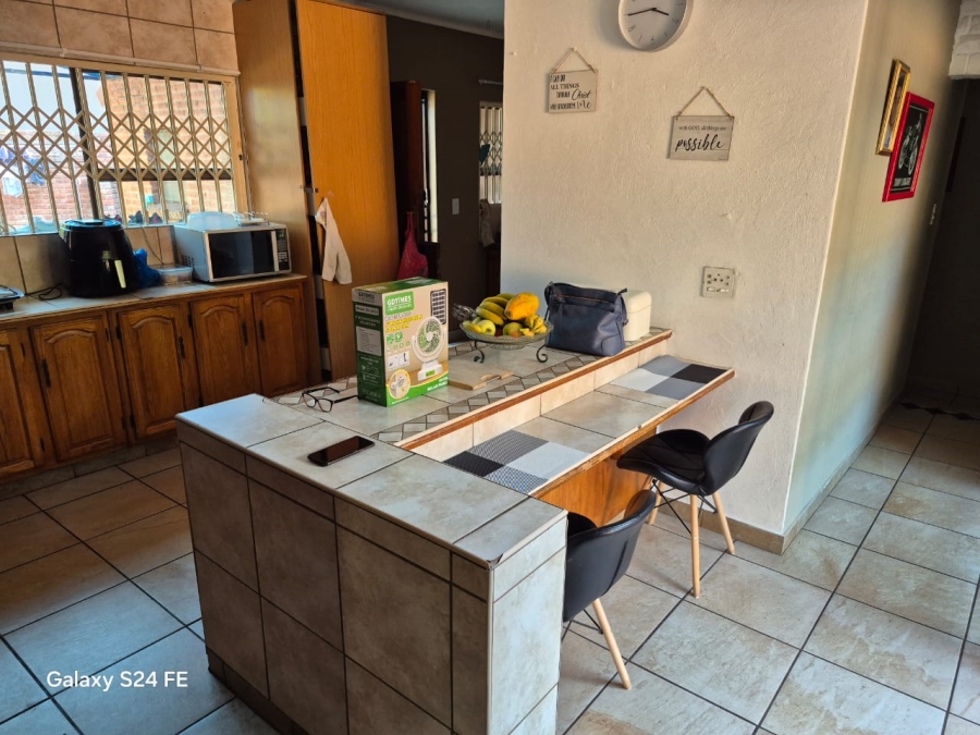 3 Bedroom Property for Sale in Safari Gardens North West